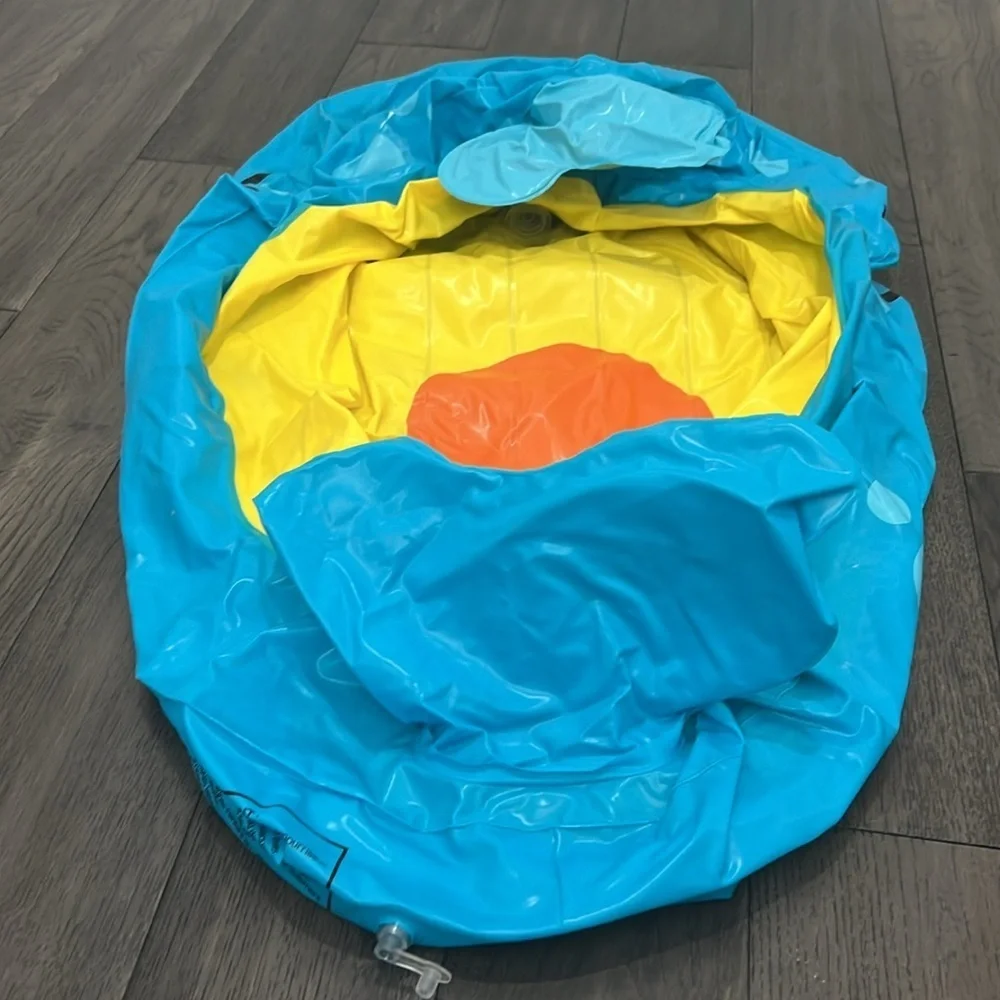 Baby inflatable whale bathtub/swimming splash pool